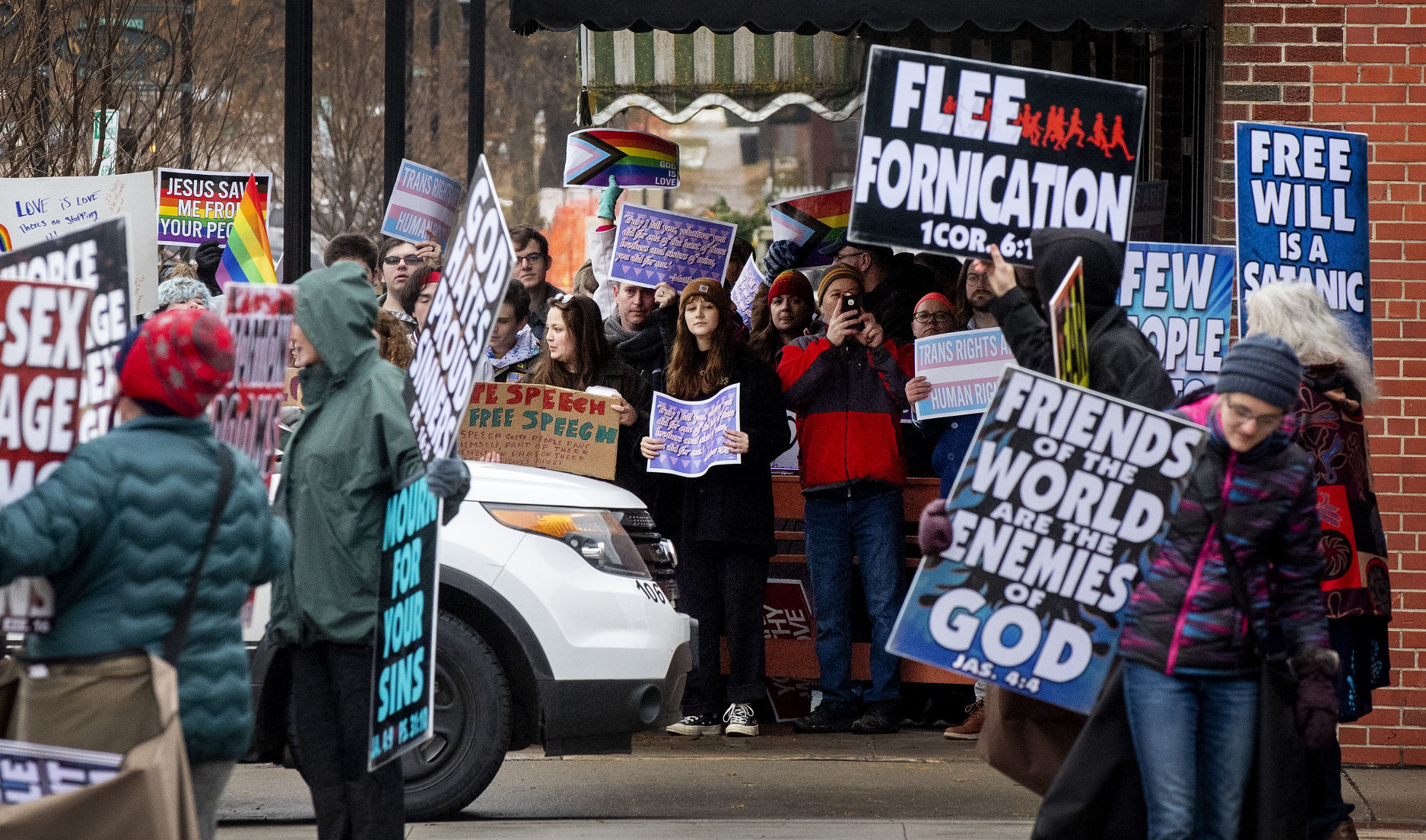 Protest at Cultiva, 11.29